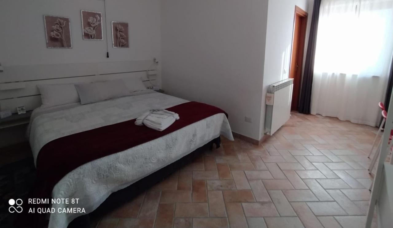 La Casa Di Alberto Camerino Extérieur photo
